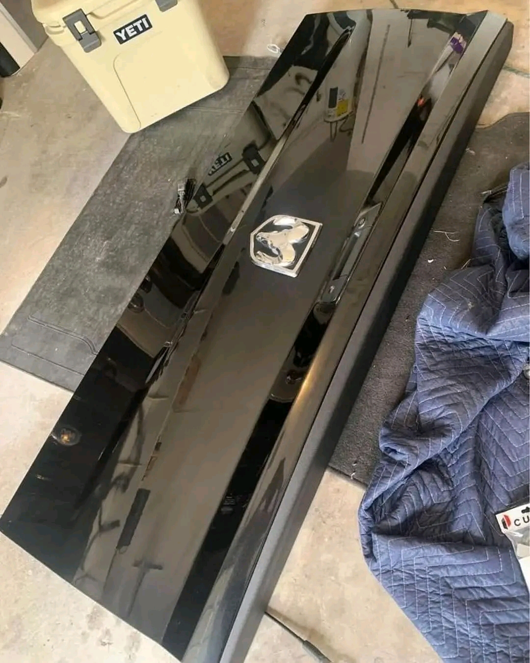 Black Tailgate View 1