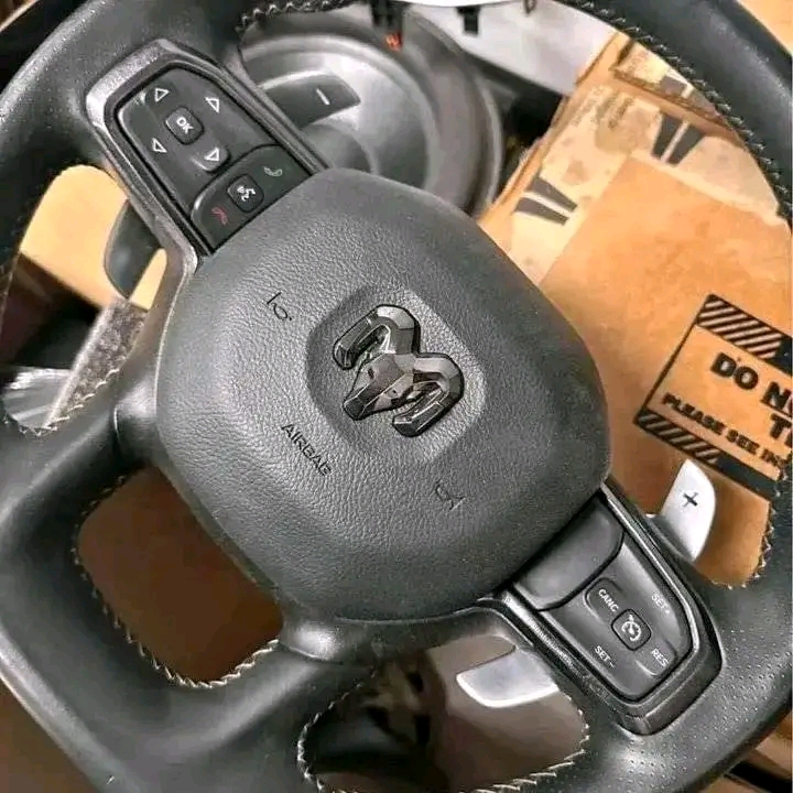 Steering Wheel View 3